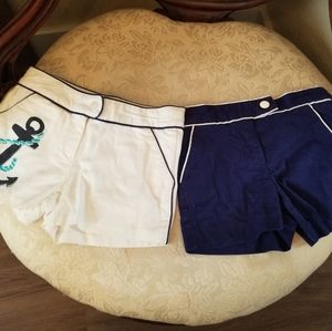 Set of 2, white and blue short